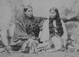 Piekna dziewczyny, jedna od Kiowow 
a druga z plemienia Komanczow